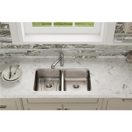 SS 30.7x18.5x7.8 Dbl Under MT Sink Kit