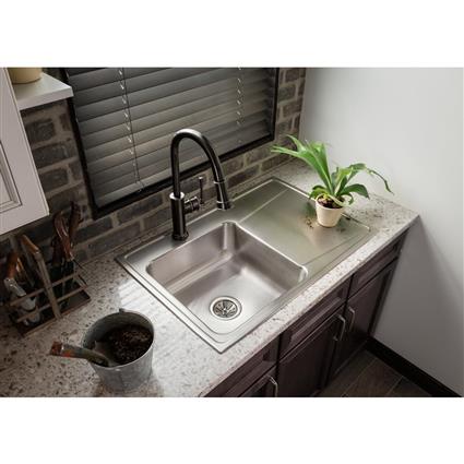 1 Hole Faucet with Pull-down Spray AS