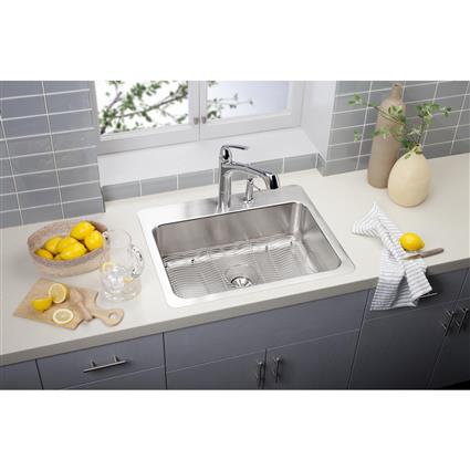 1 Hole Faucet with Pull-out Spray CR